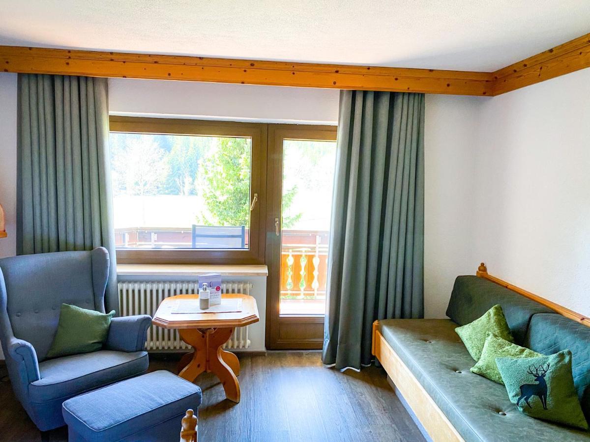 Landgasthof Jostalstueble Titisee-Neustadt Esterno foto