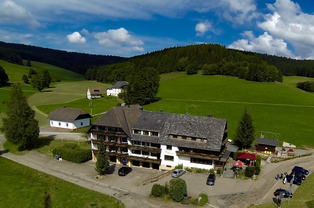 Landgasthof Jostalstueble Titisee-Neustadt Esterno foto