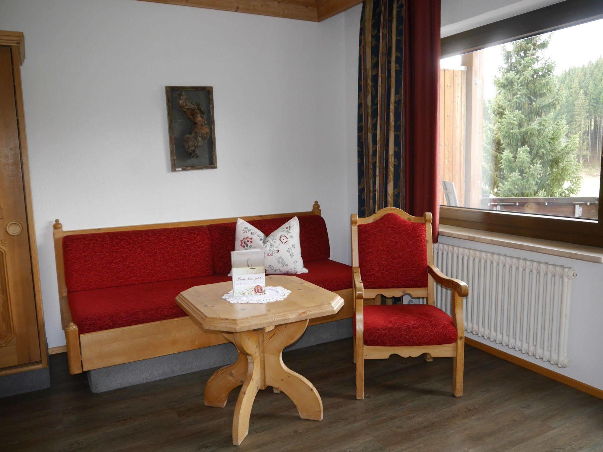 Landgasthof Jostalstuble Hotel Titisee-Neustadt Esterno foto